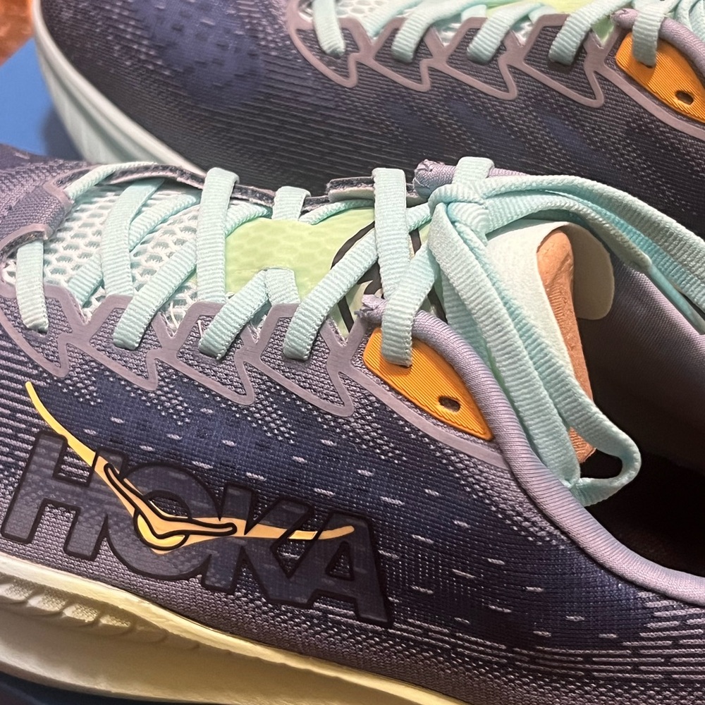 Hoka Men’s Mach 6